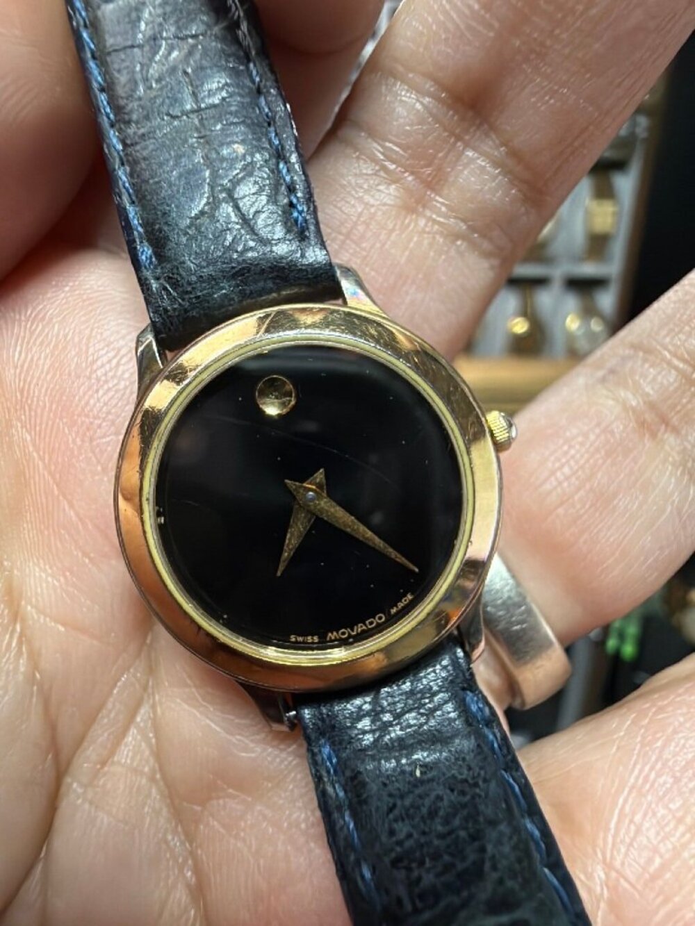 Movado Museum Classic 26mm Ladies Gold Tone Black Dial Swiss Quartz